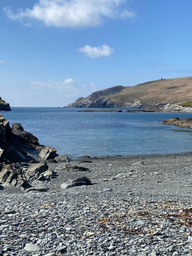 Skellig Port Accommodation - 1 Studio Bed Apartment 波托马里 外观 照片